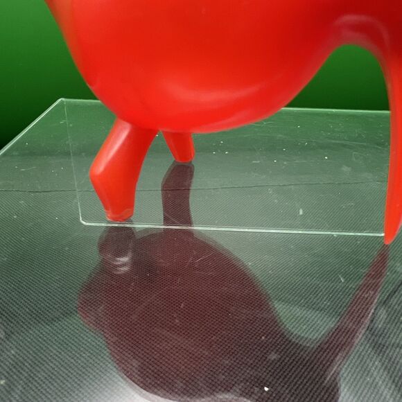 Fun Vintage KIWI BIRD red Plastic egg cupHong Kong - Picture 5 of 8